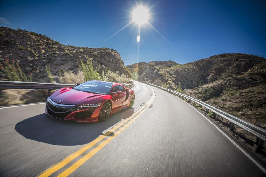  Acura NSX 2016 года  (NA) (фото 46 из 286)